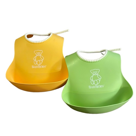 BabyBjorn 2 Baby Bibs Feeding Washable Silicone Material Front Catch Infant - Picture 1 of 12